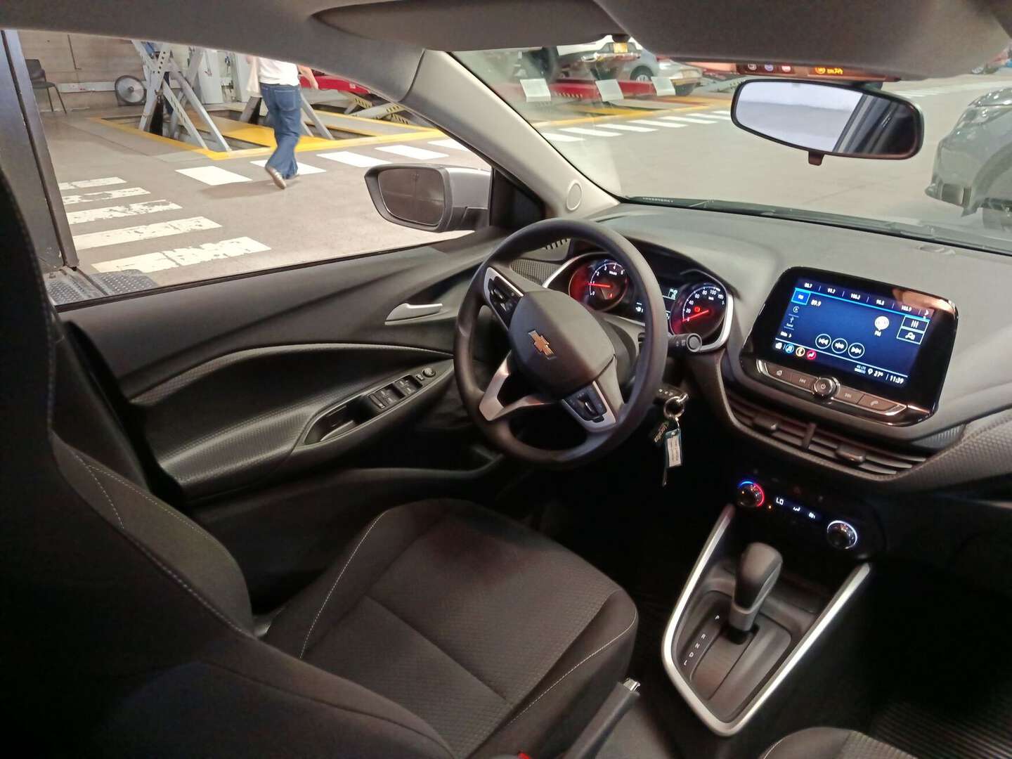 Chevrolet - Onix - 2025