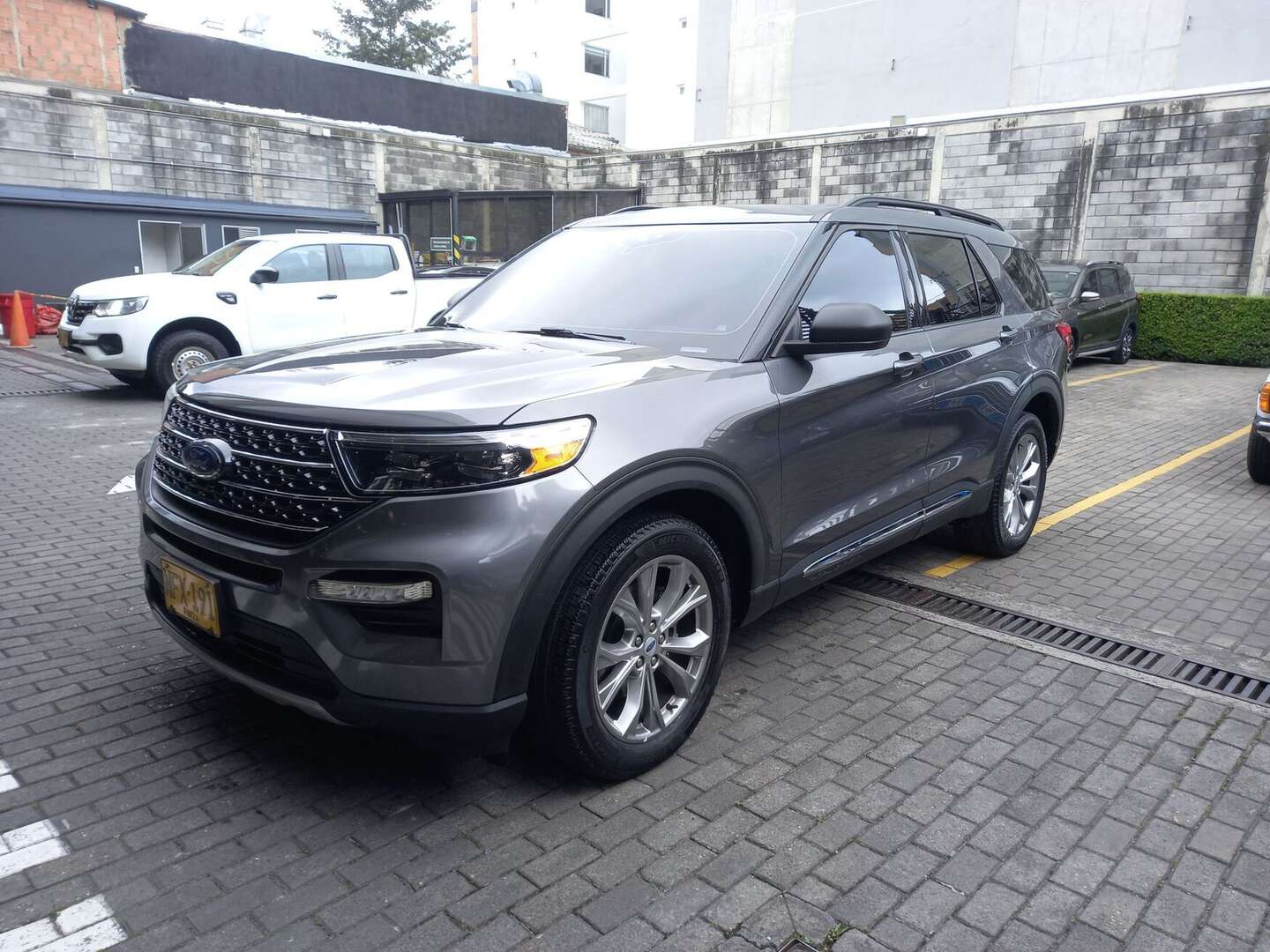 Ford - Explorer - 2023