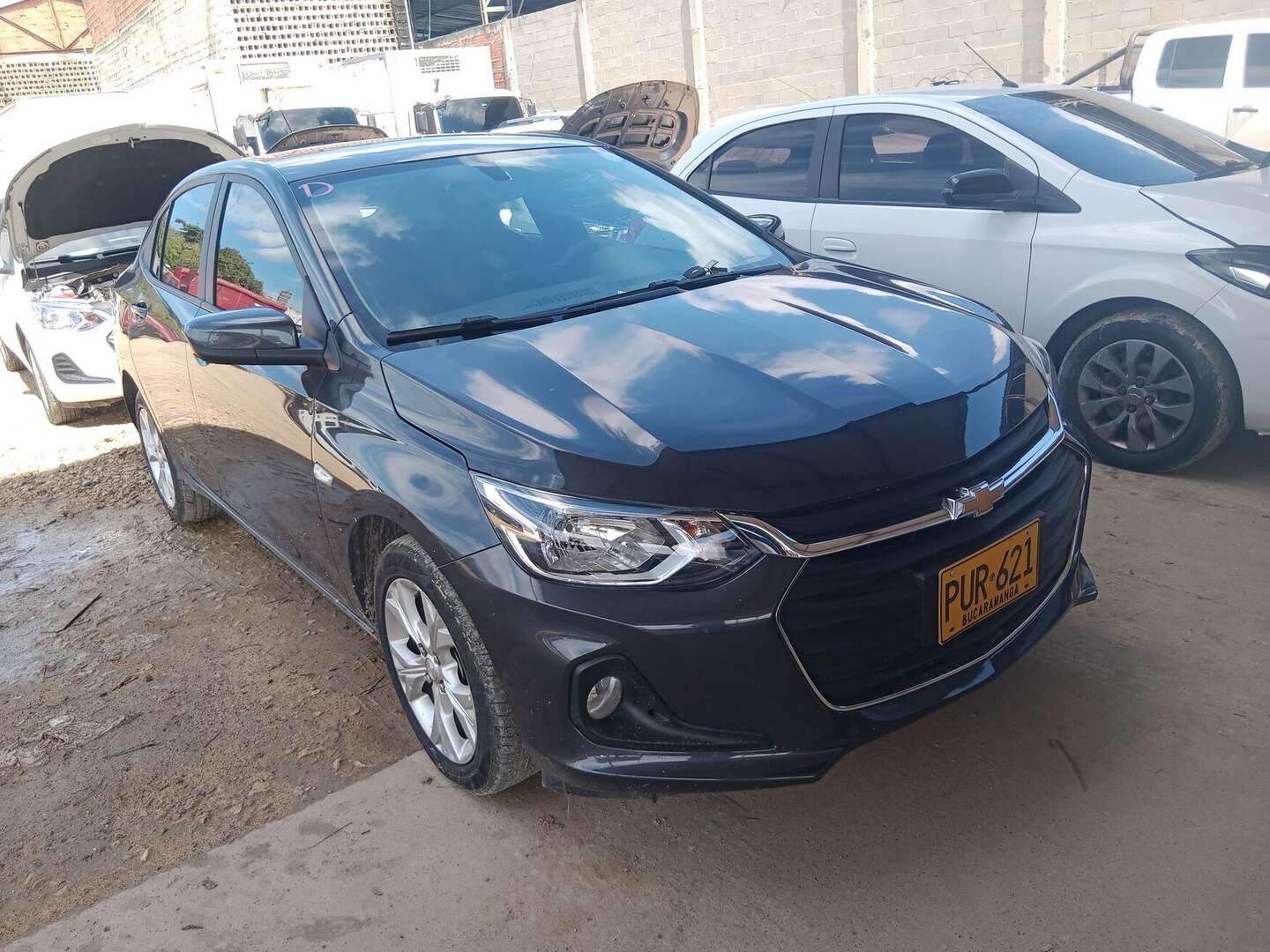 Chevrolet - Onix - 2025