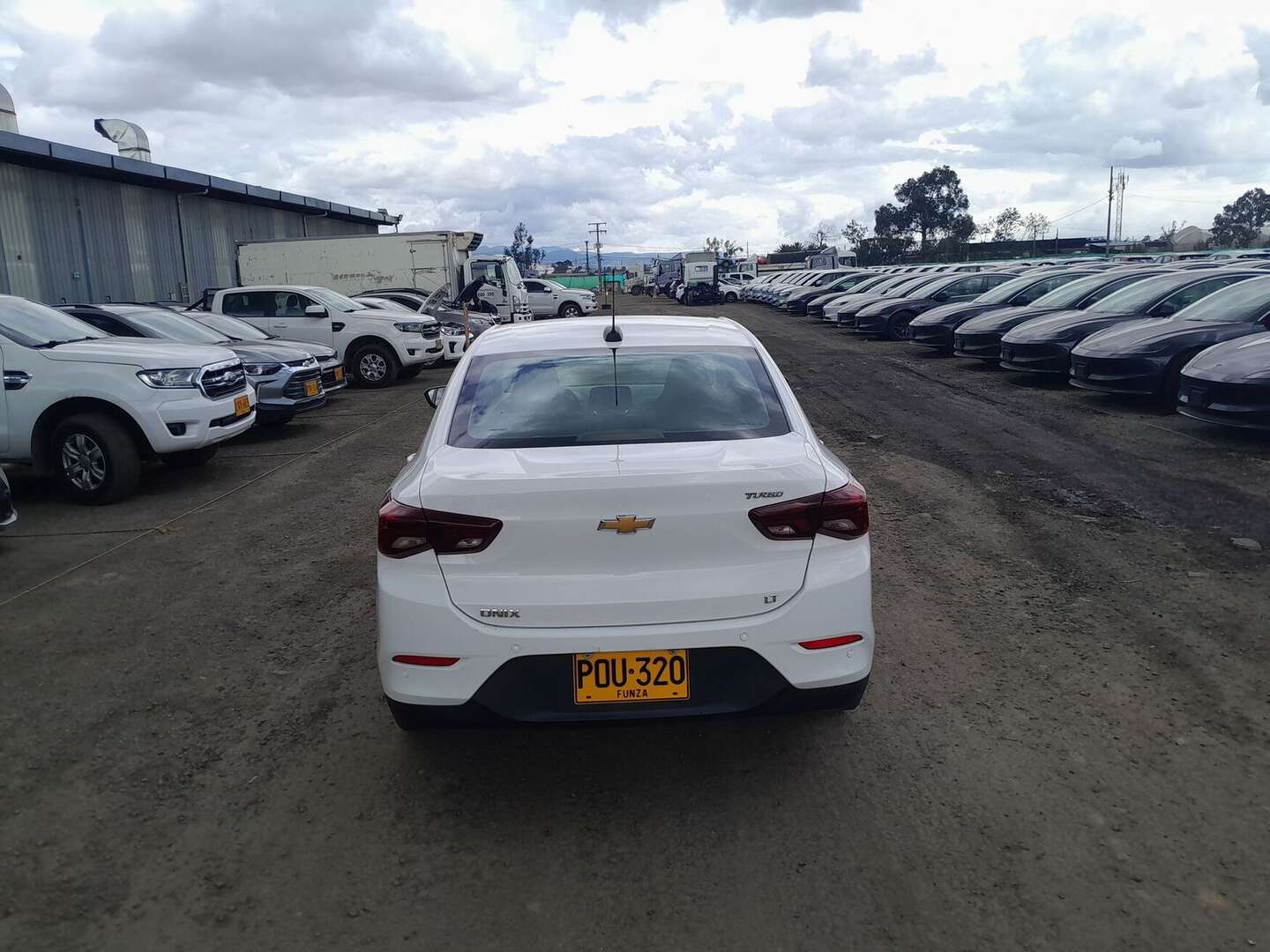 Chevrolet - Onix - 2025