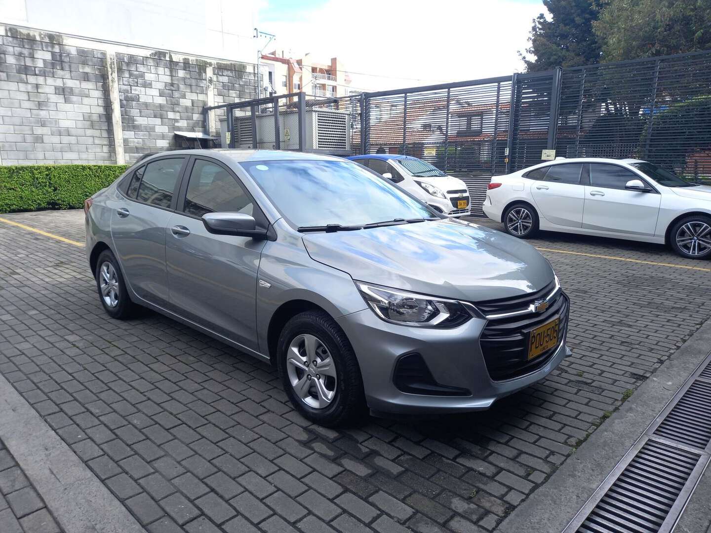 Chevrolet - Onix - 2025