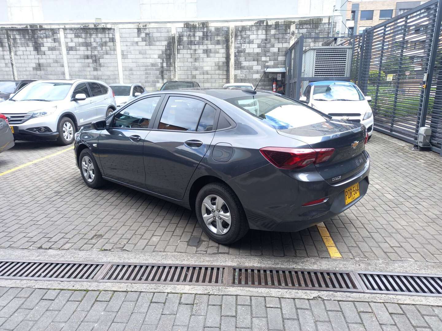 Chevrolet - Onix - 2025