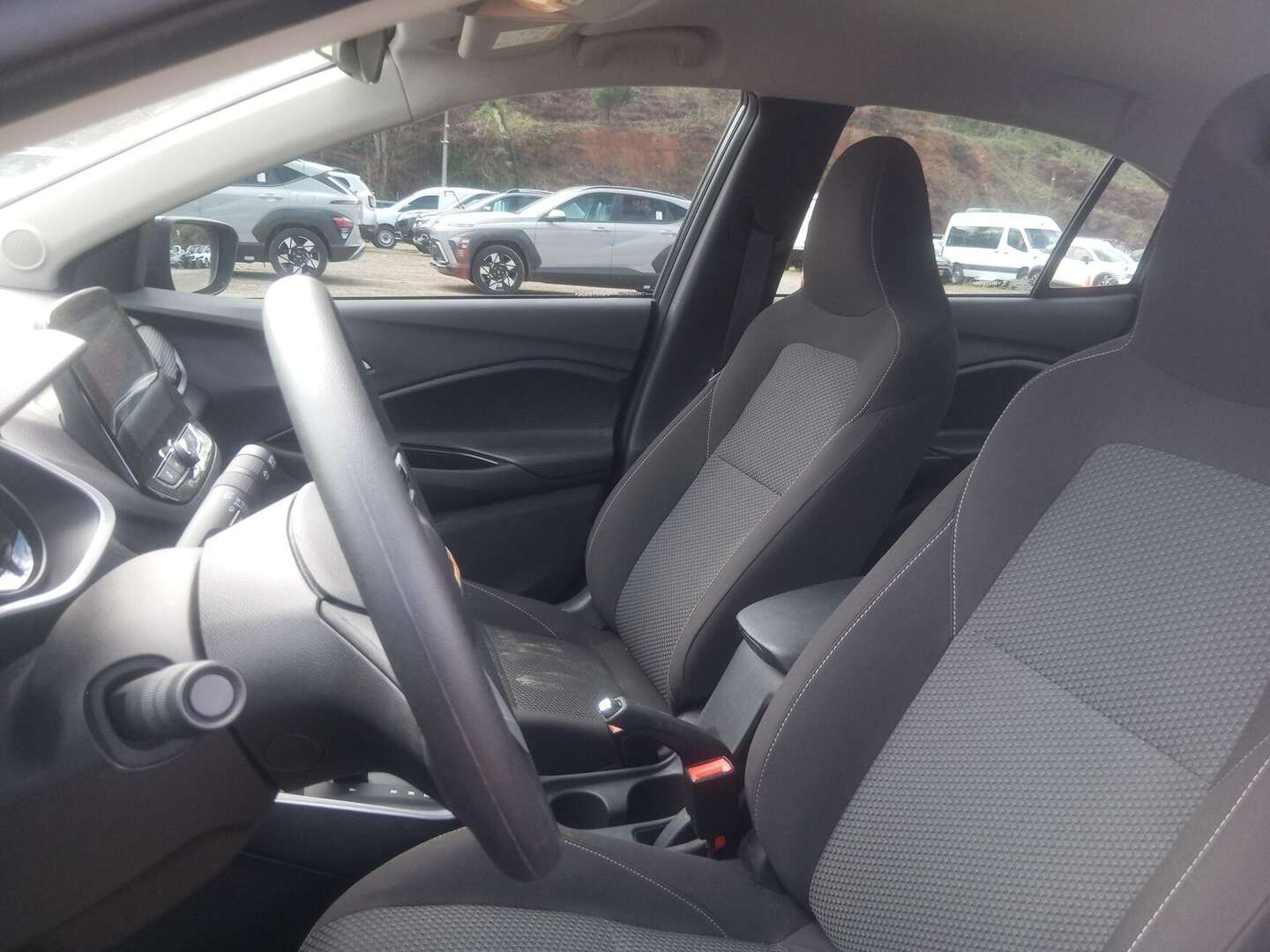 Chevrolet - Onix - 2025