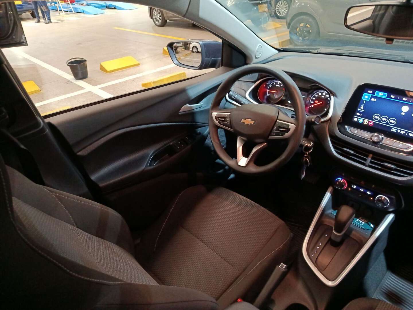 Chevrolet - Onix - 2025