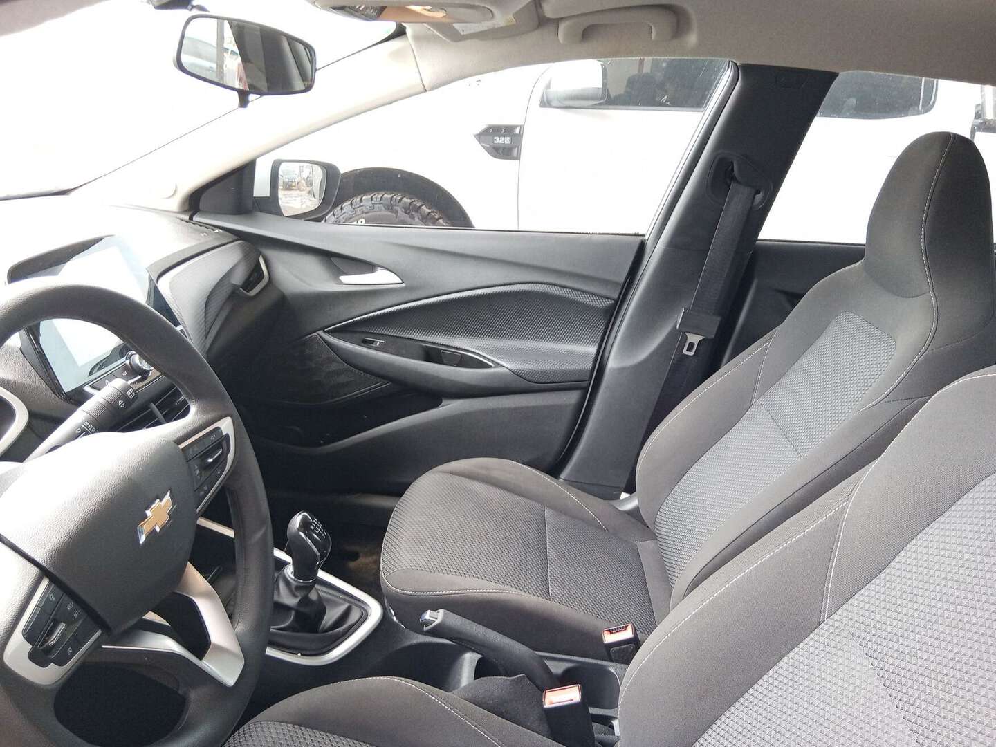 Chevrolet - Onix - 2025