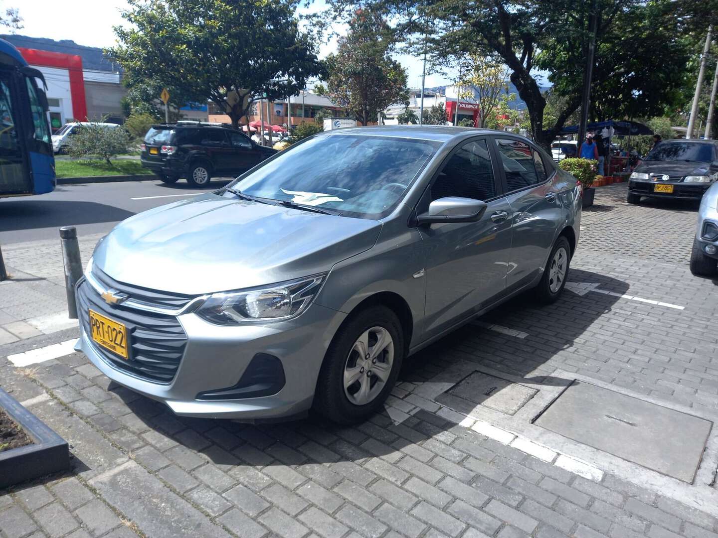 Chevrolet - Onix - 2025