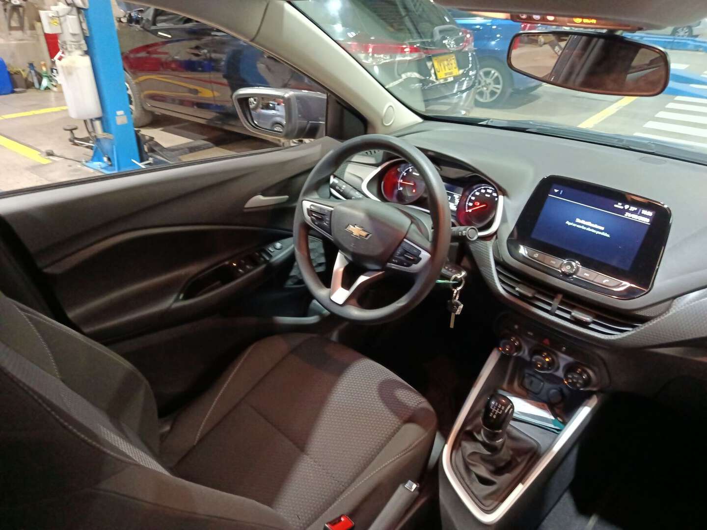 Chevrolet - Onix - 2025