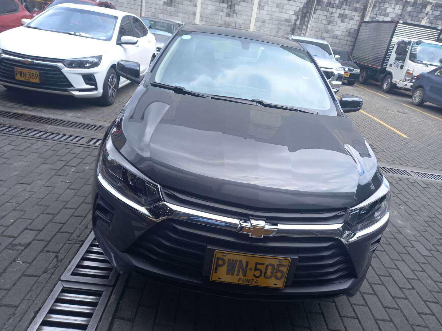 Chevrolet - Onix - 2026