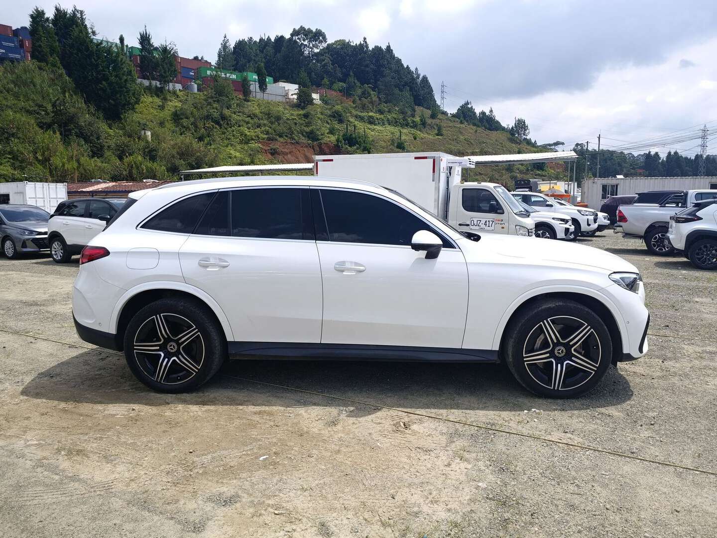Mercedes Benz - GLC300 - 2025