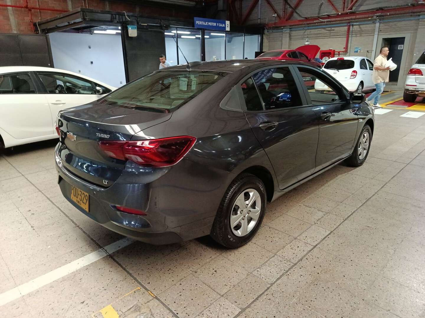 Chevrolet - Onix - 2025