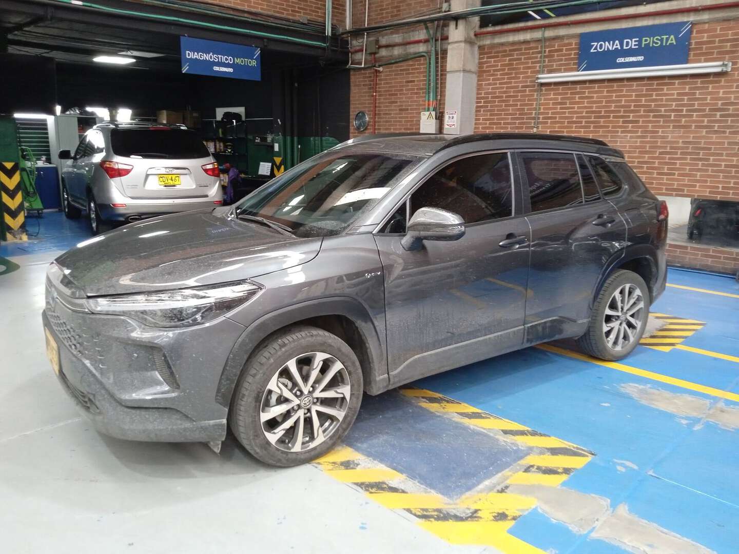 Toyota - Corolla Cross - 2025
