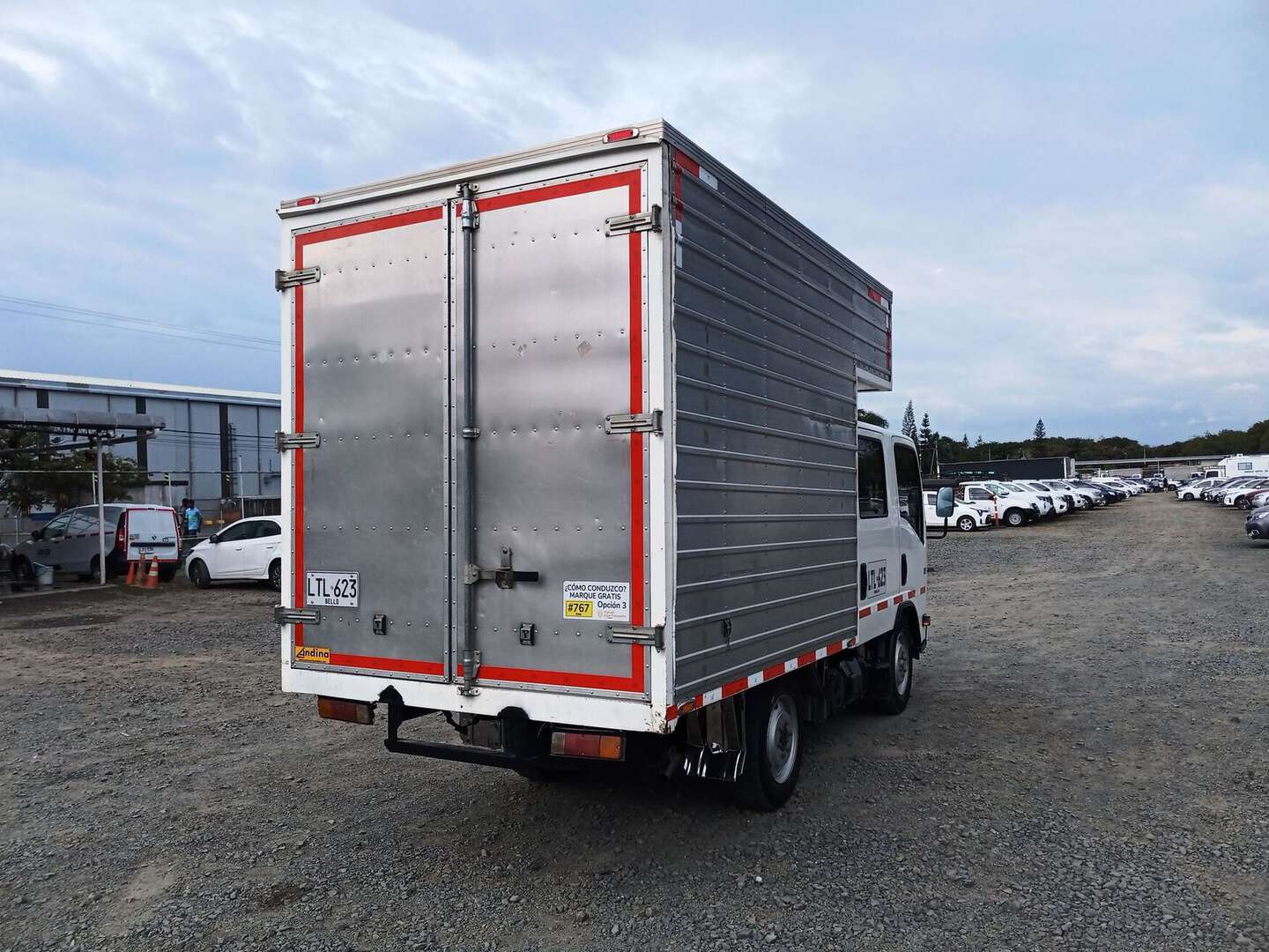 Chevrolet - NHR Doble - 2023
