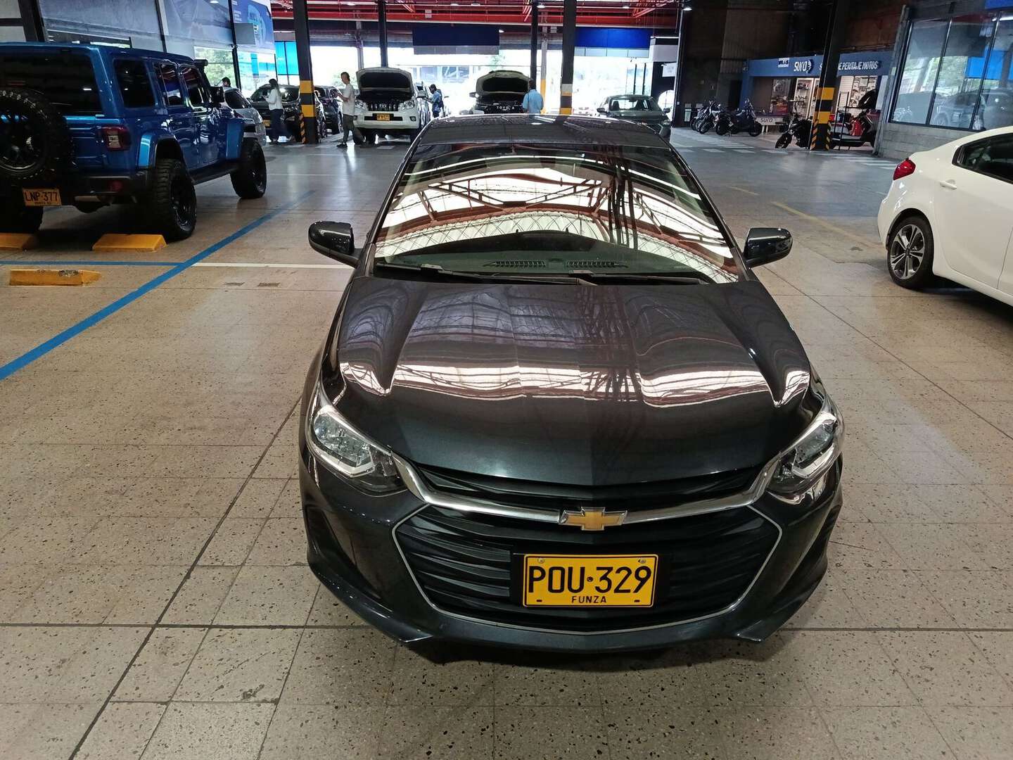 Chevrolet - Onix - 2025