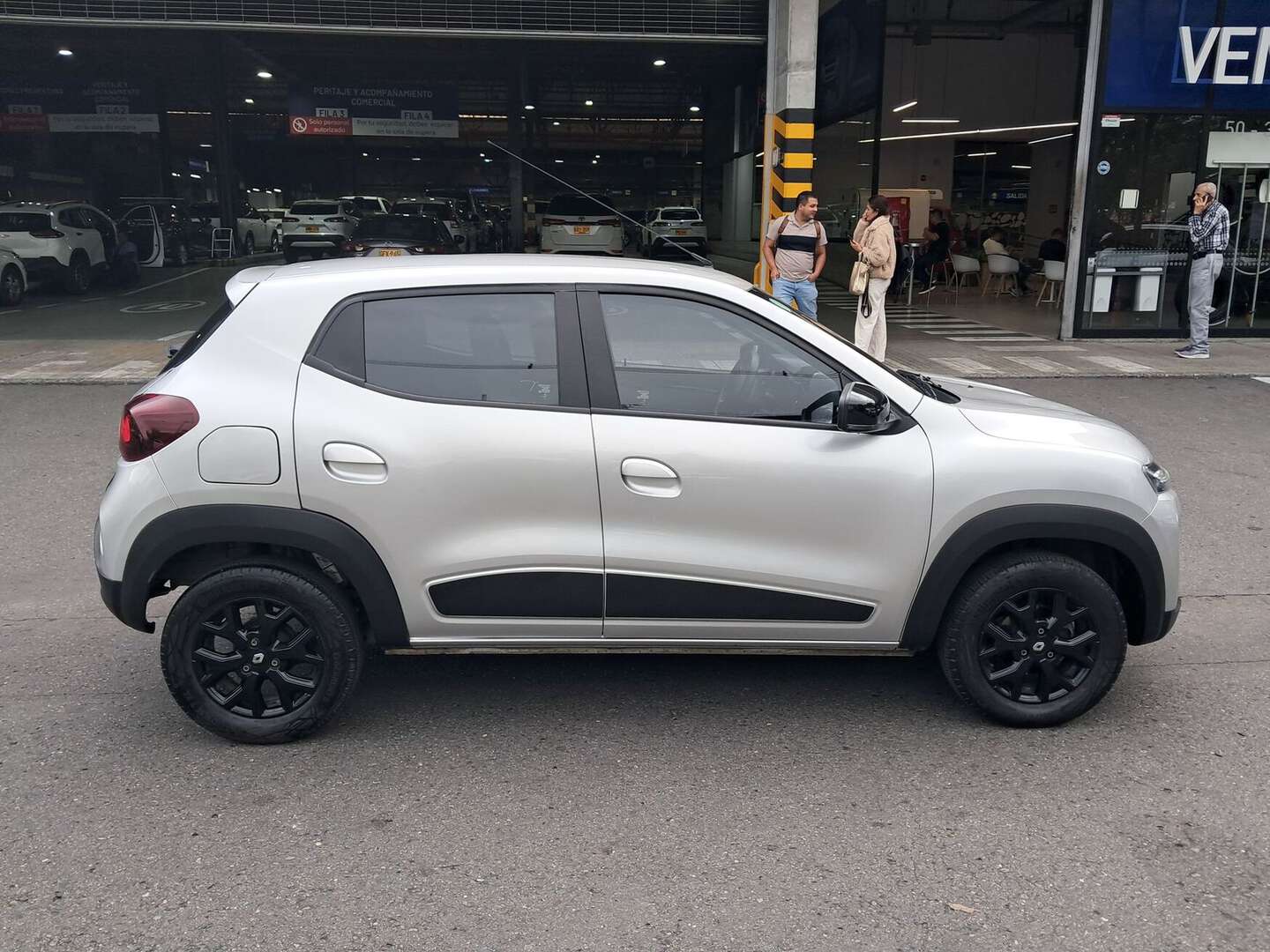 Renault - Kwid - 2026