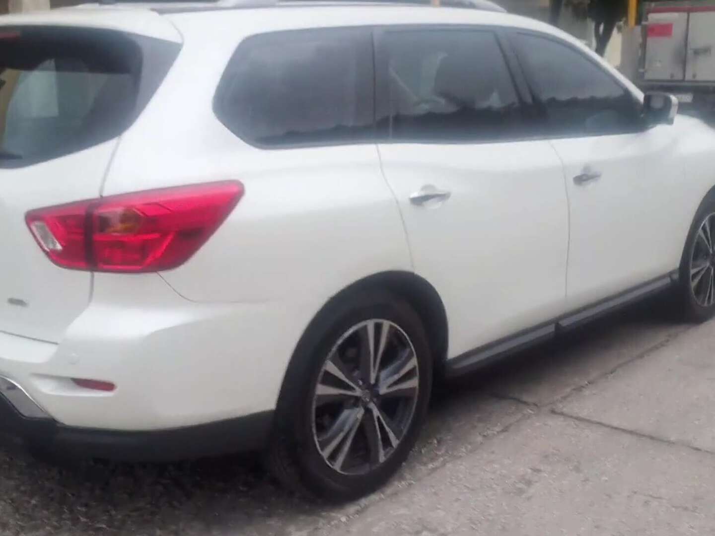 Nissan - Pathfinder - 2019