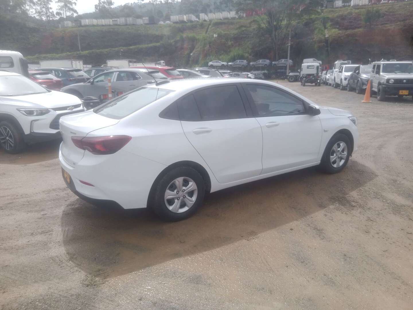 Chevrolet - Onix - 2025