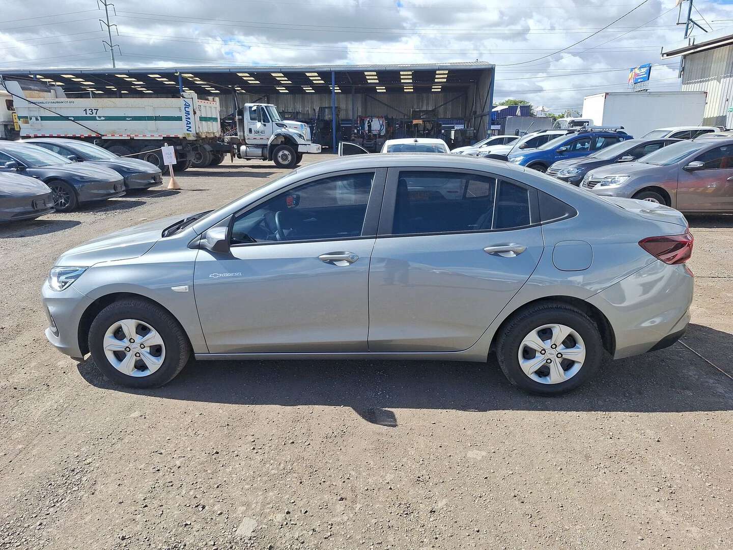 Chevrolet - Onix - 2025