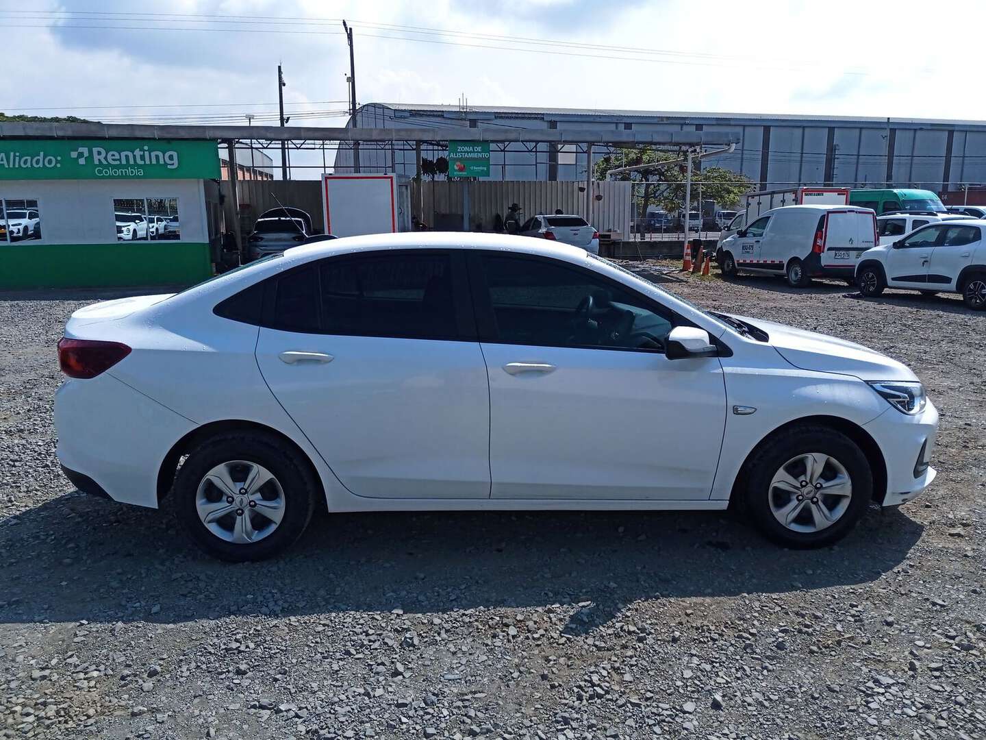 Chevrolet - Onix - 2025