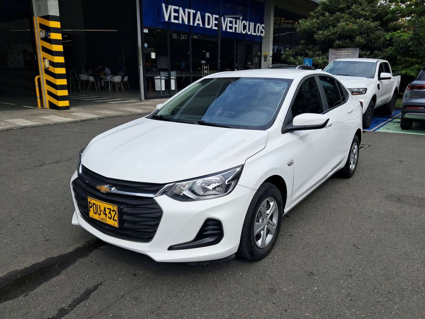 Chevrolet - Onix - 2025