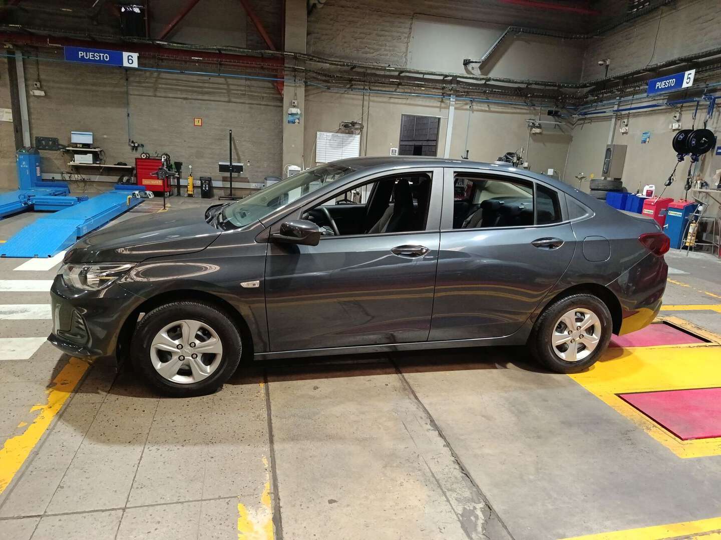 Chevrolet - Onix - 2025