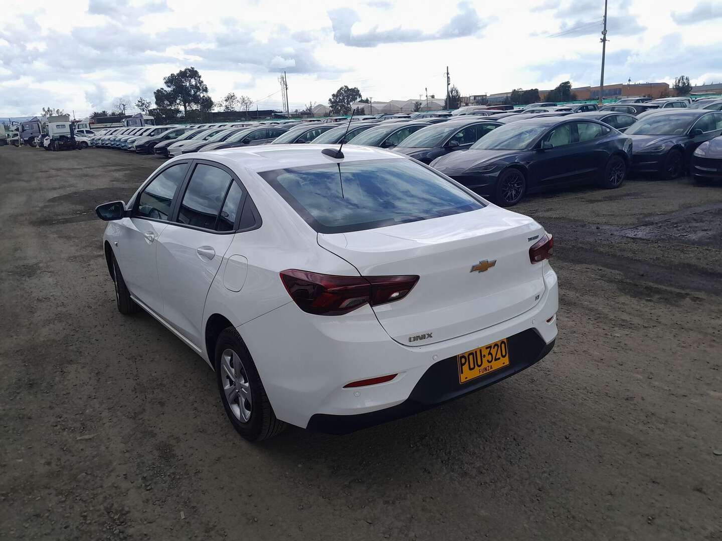Chevrolet - Onix - 2025
