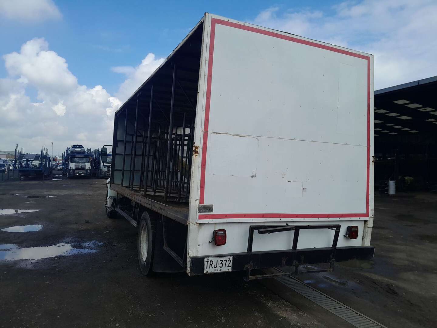 International - 4300 - 2012