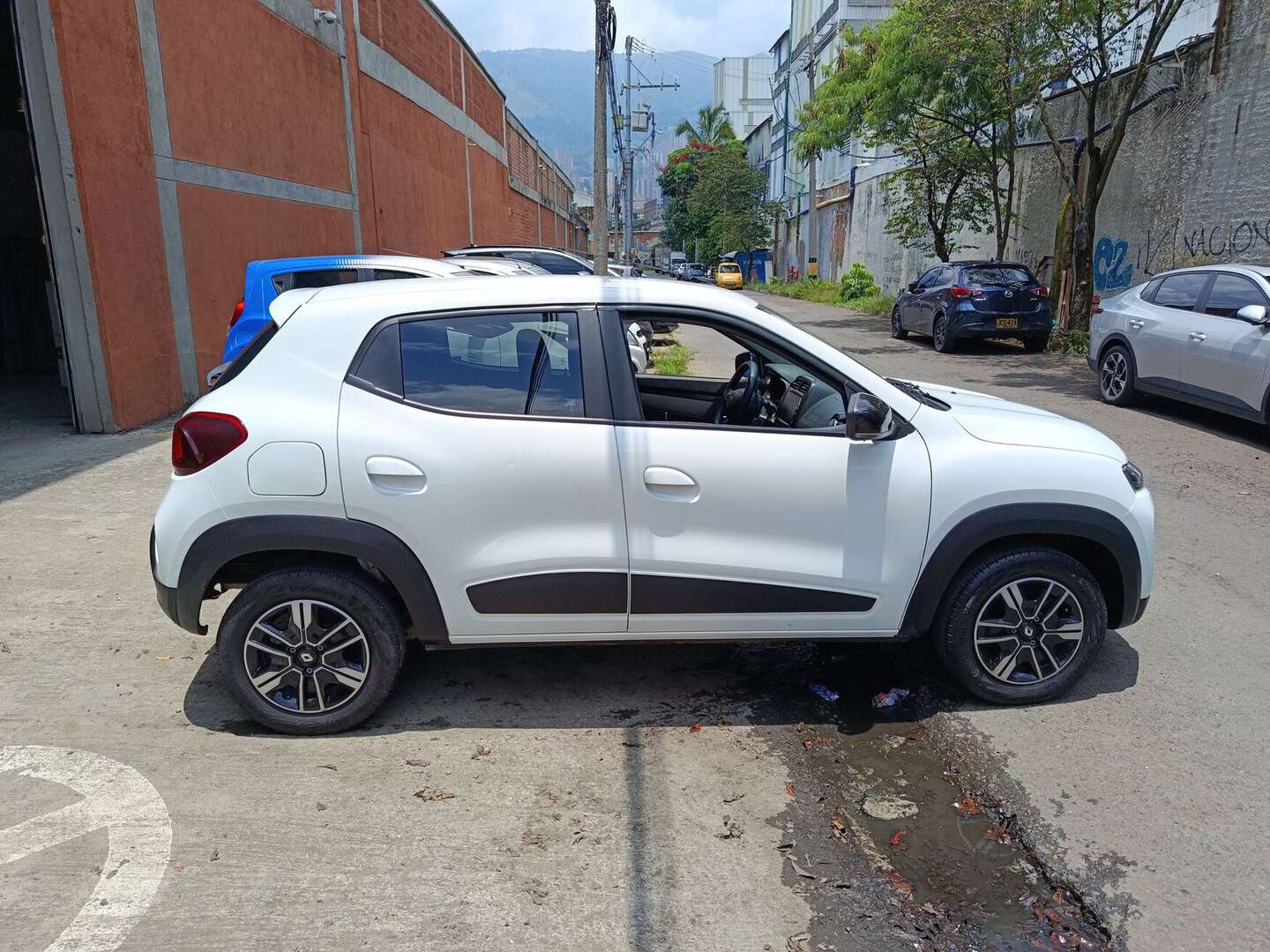 Renault - Kwid - 2025