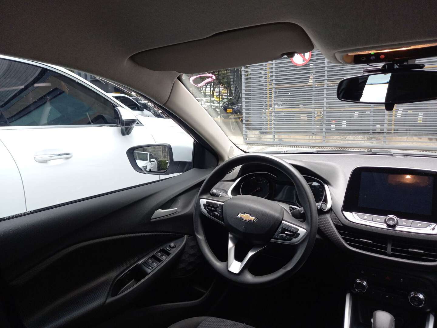 Chevrolet - Onix - 2025