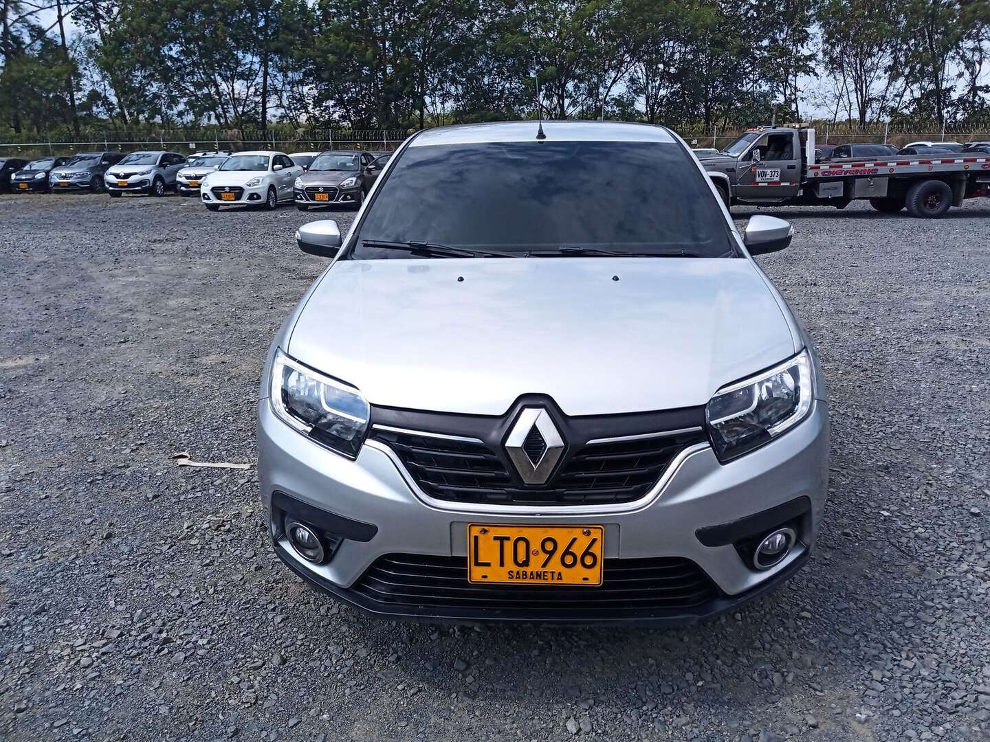 Renault - Logan - 2023