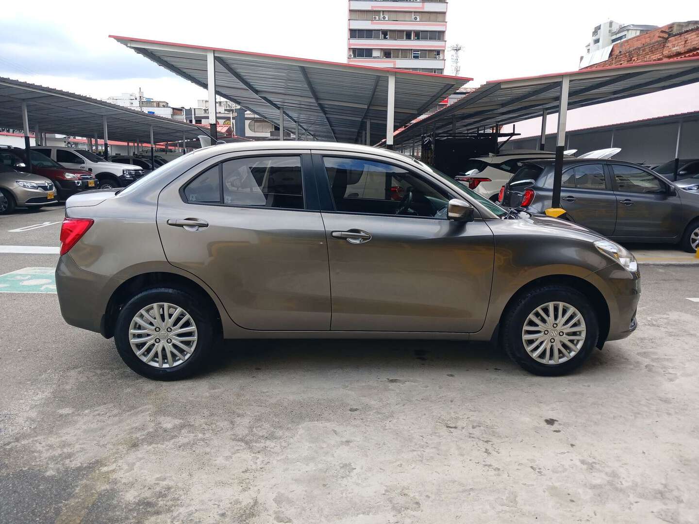 Suzuki - Swift - 2023
