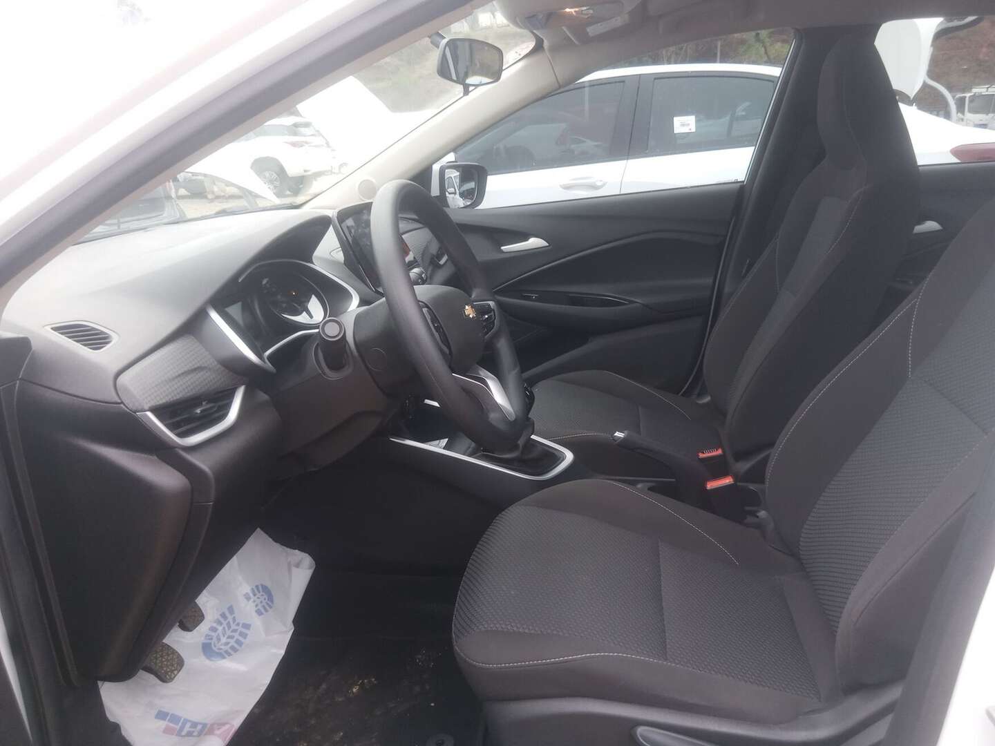 Chevrolet - Onix - 2025