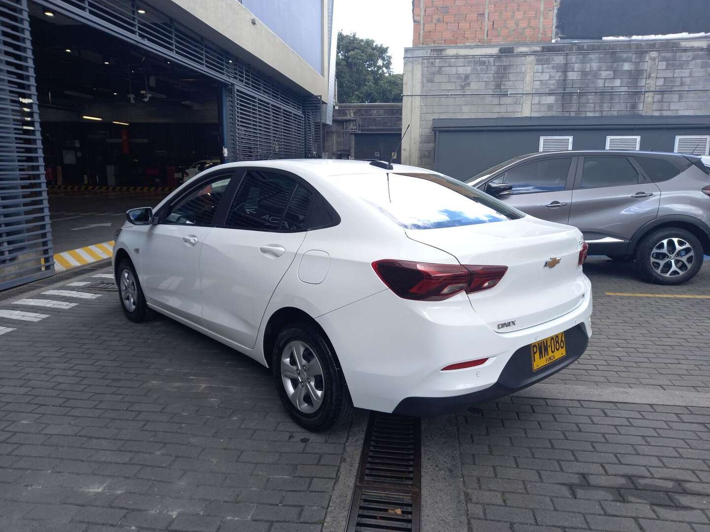 Chevrolet - Onix - 2025
