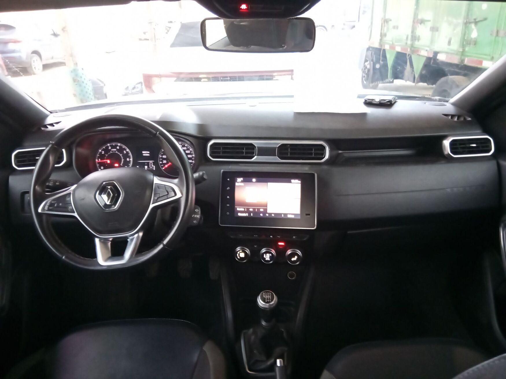 RENAULT DUSTER 2022