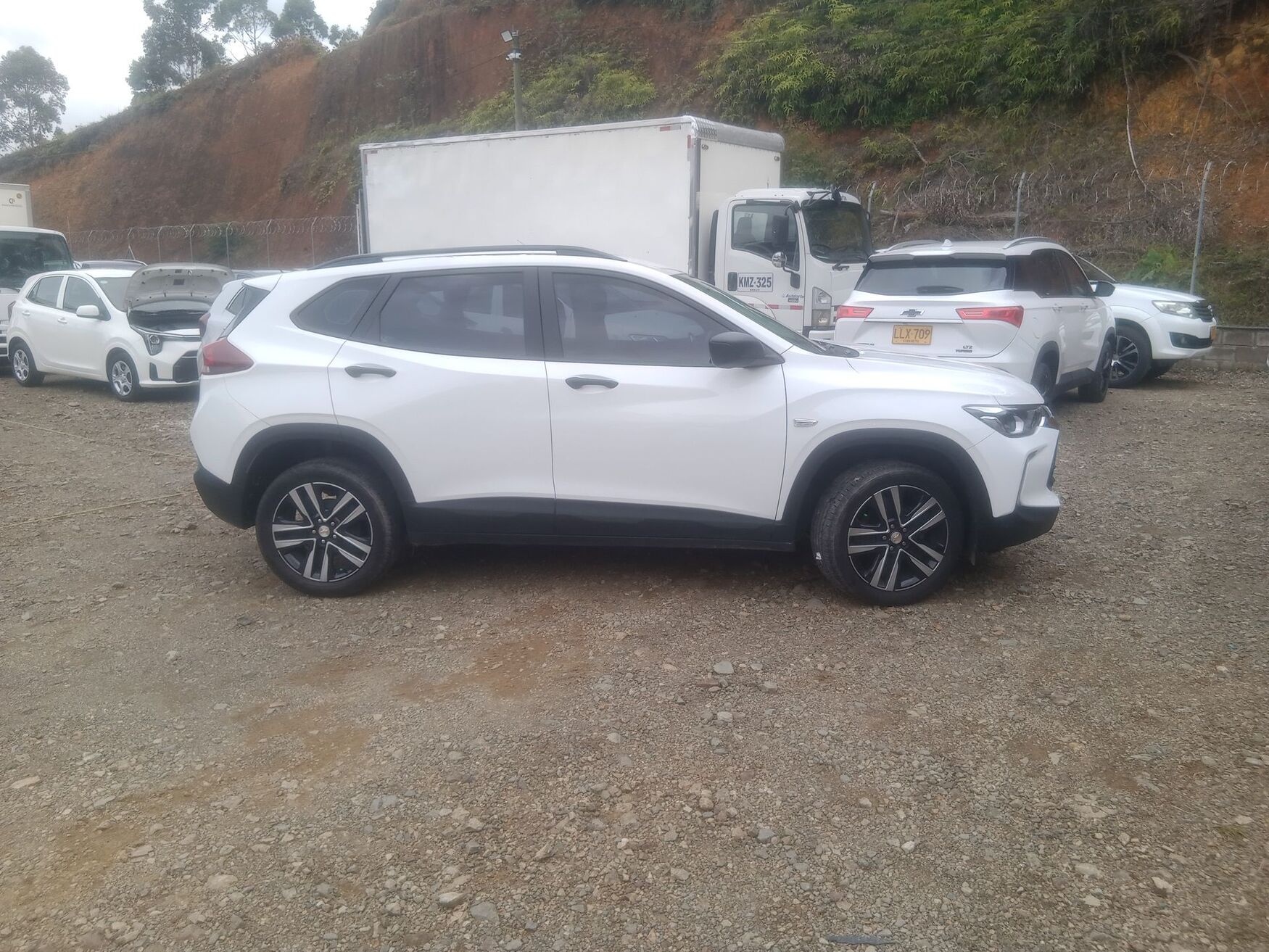 CHEVROLET TRACKER 2025