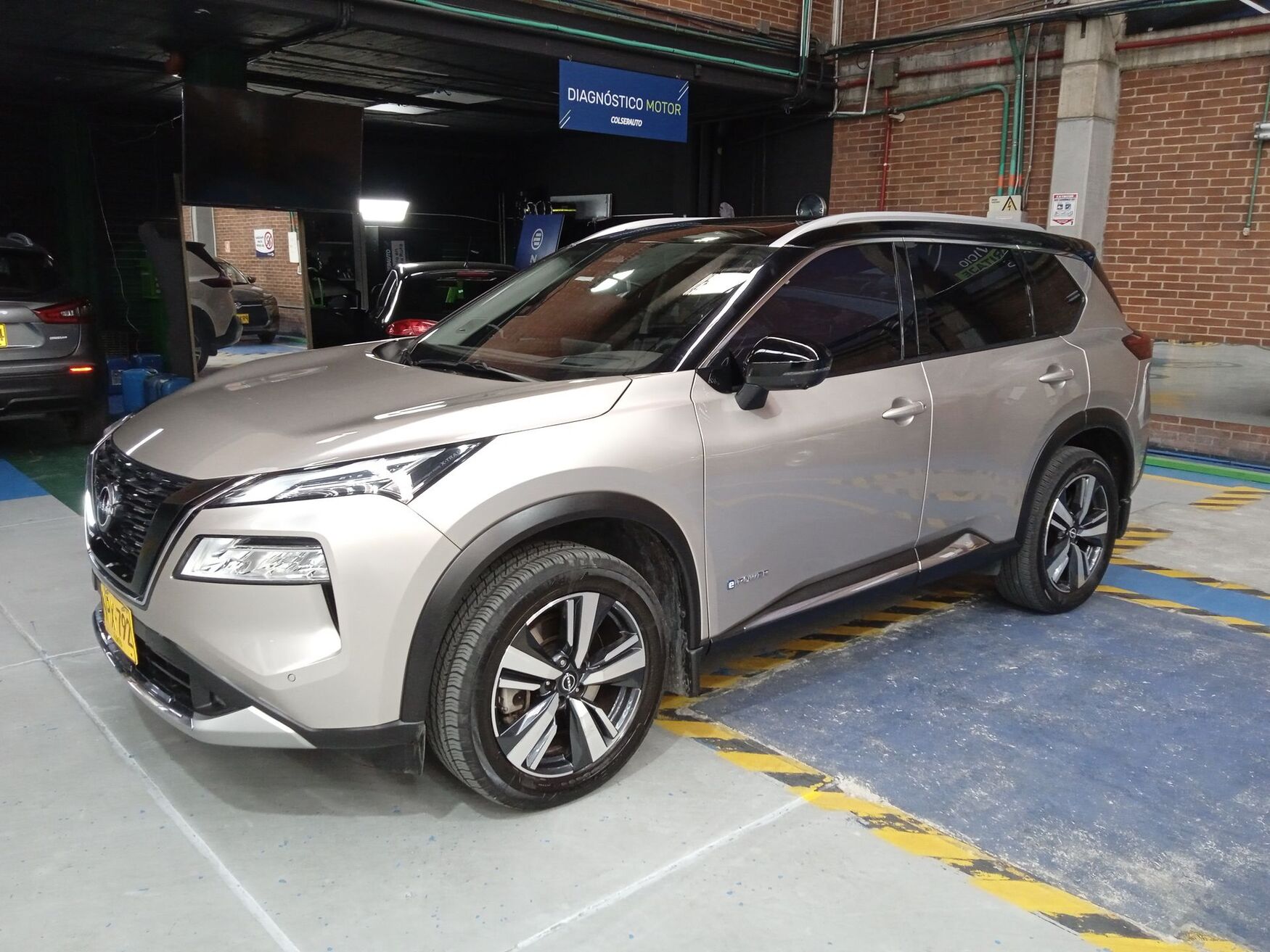 NISSAN X-TRAIL 2025