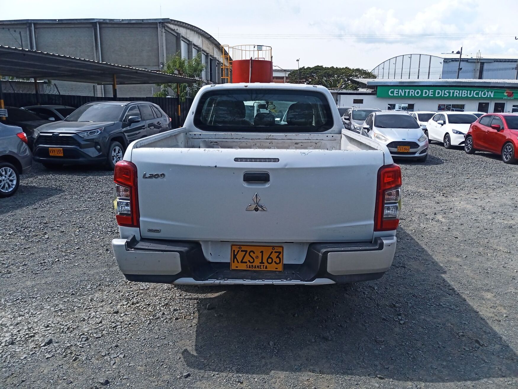 MITSUBISHI L200 2023