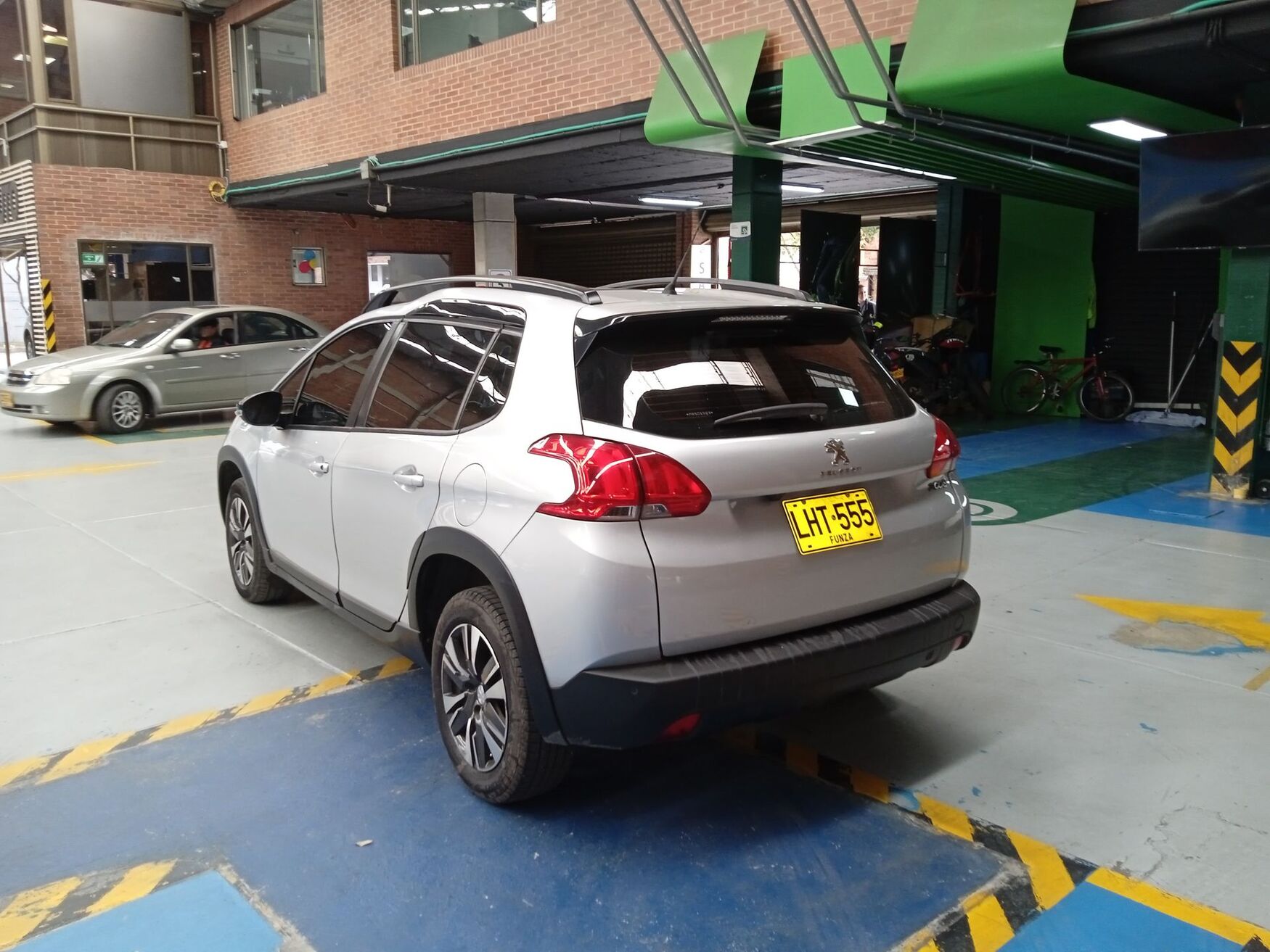 PEUGEOT 2008 2023
