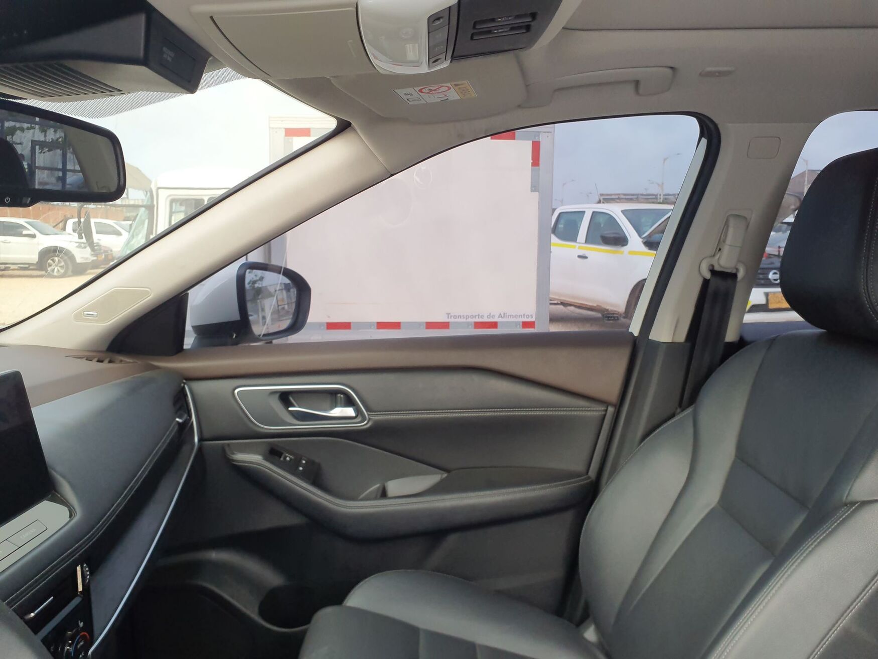 NISSAN X-TRAIL 2025