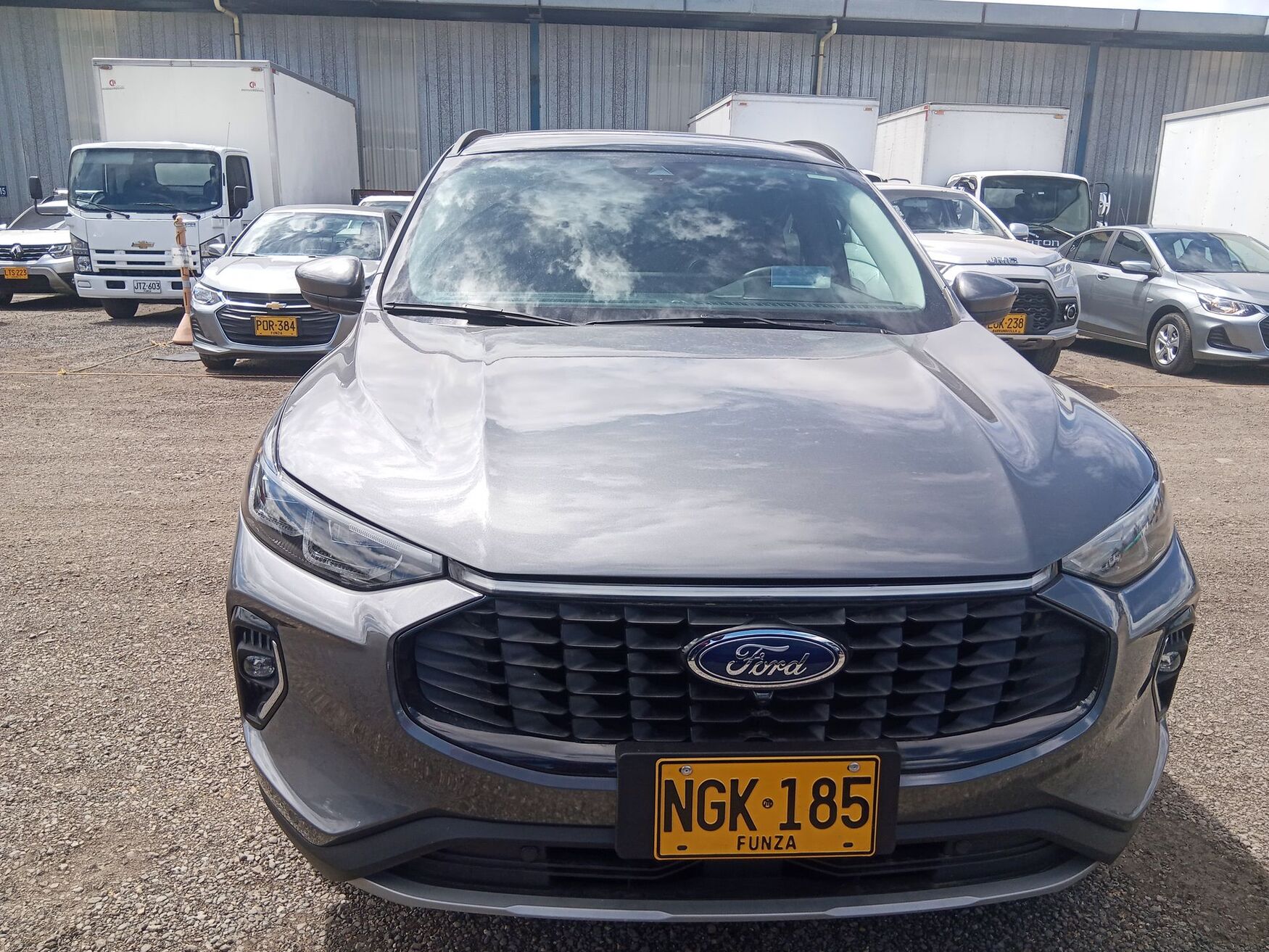 FORD ESCAPE 2023