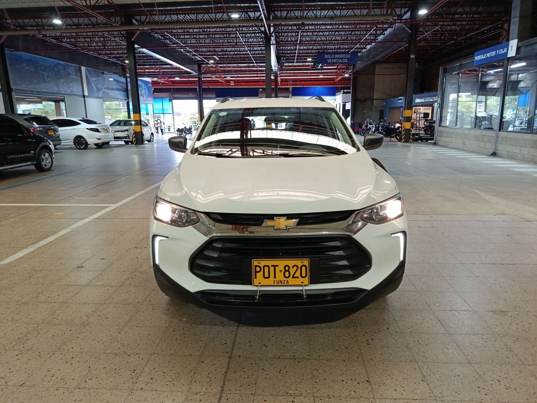 CHEVROLET TRACKER 2025