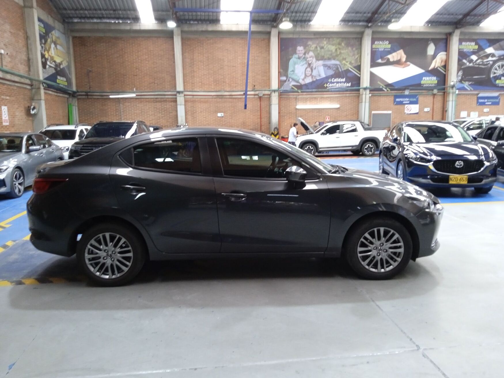 MAZDA 2 2023