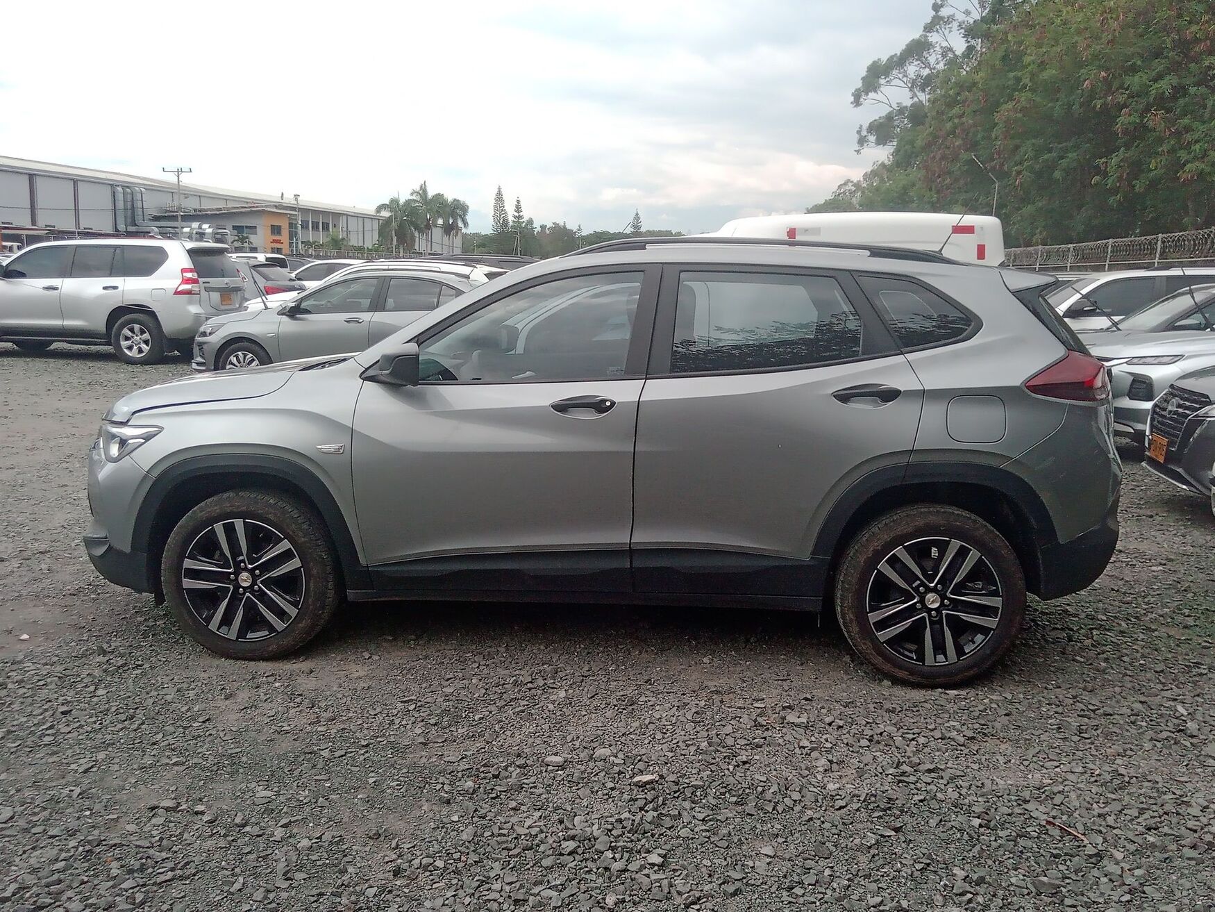 CHEVROLET TRACKER 2025