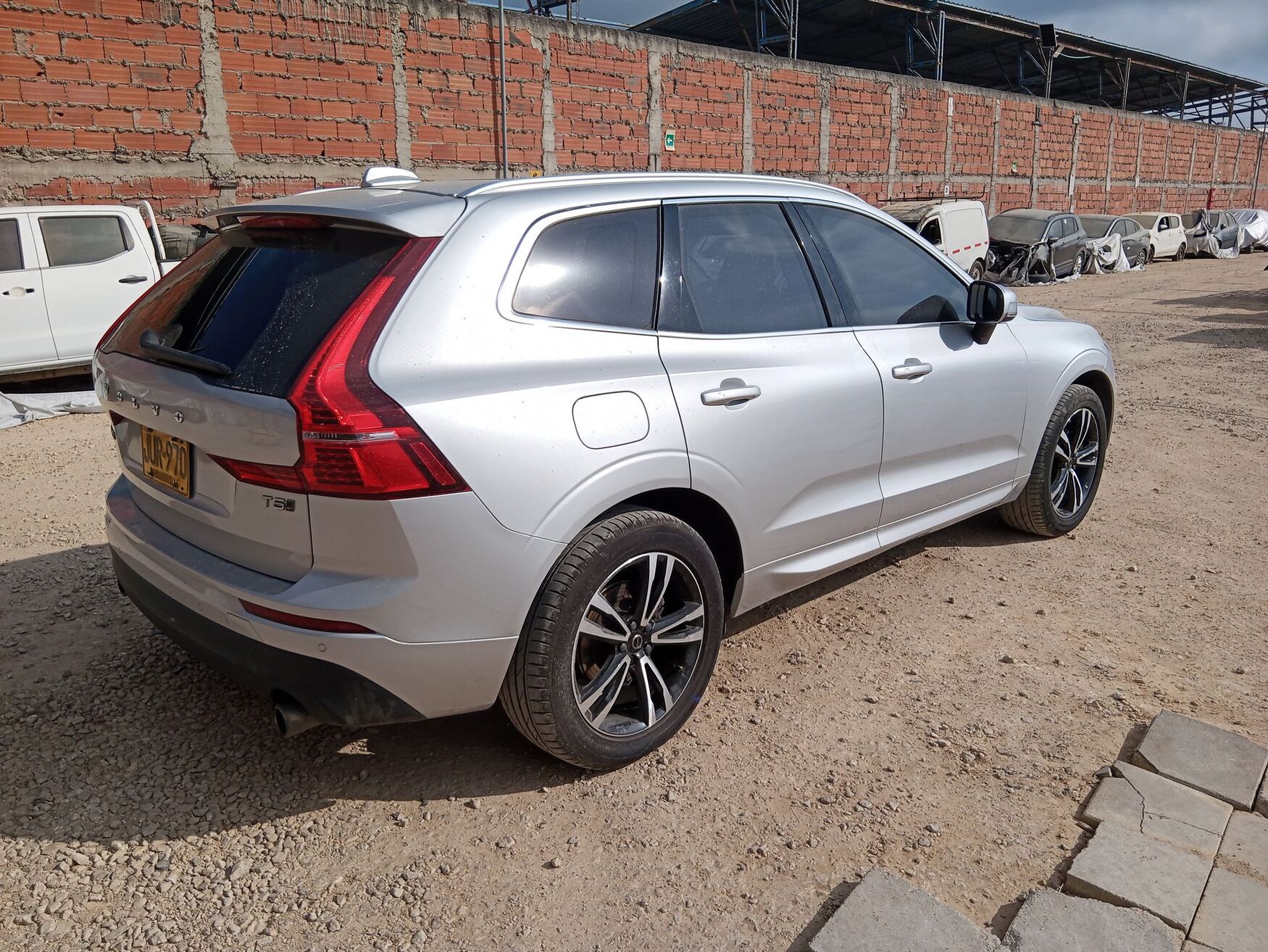 VOLVO XC60 2021