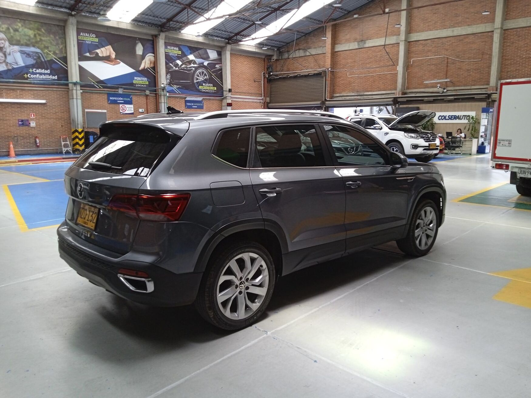 VOLKSWAGEN TAOS 2024