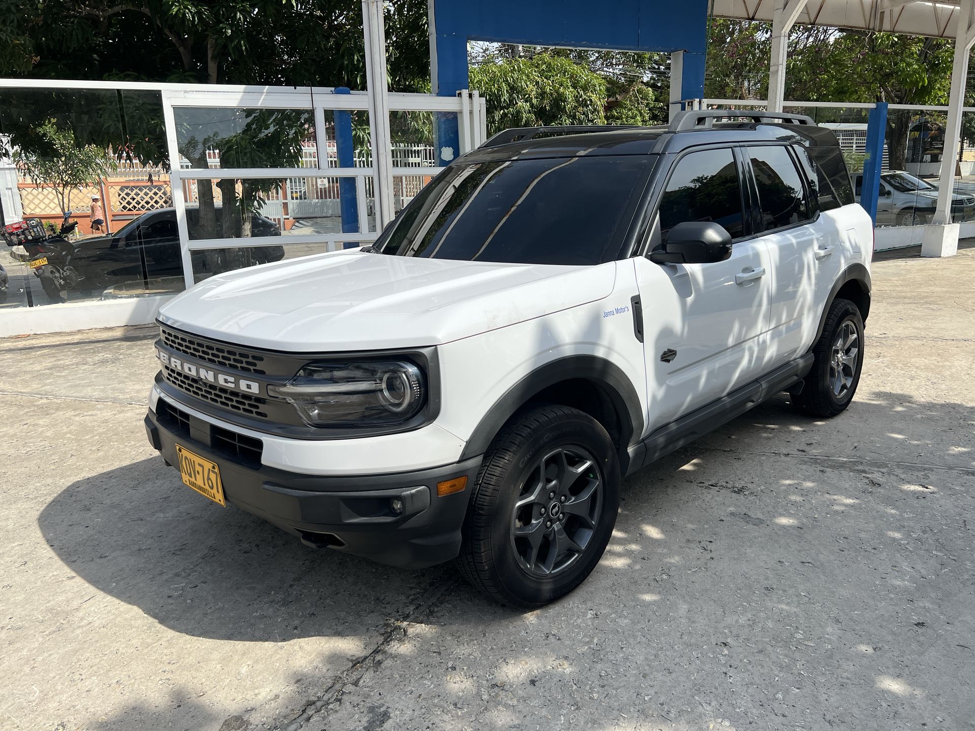 FORD BRONCO 2021