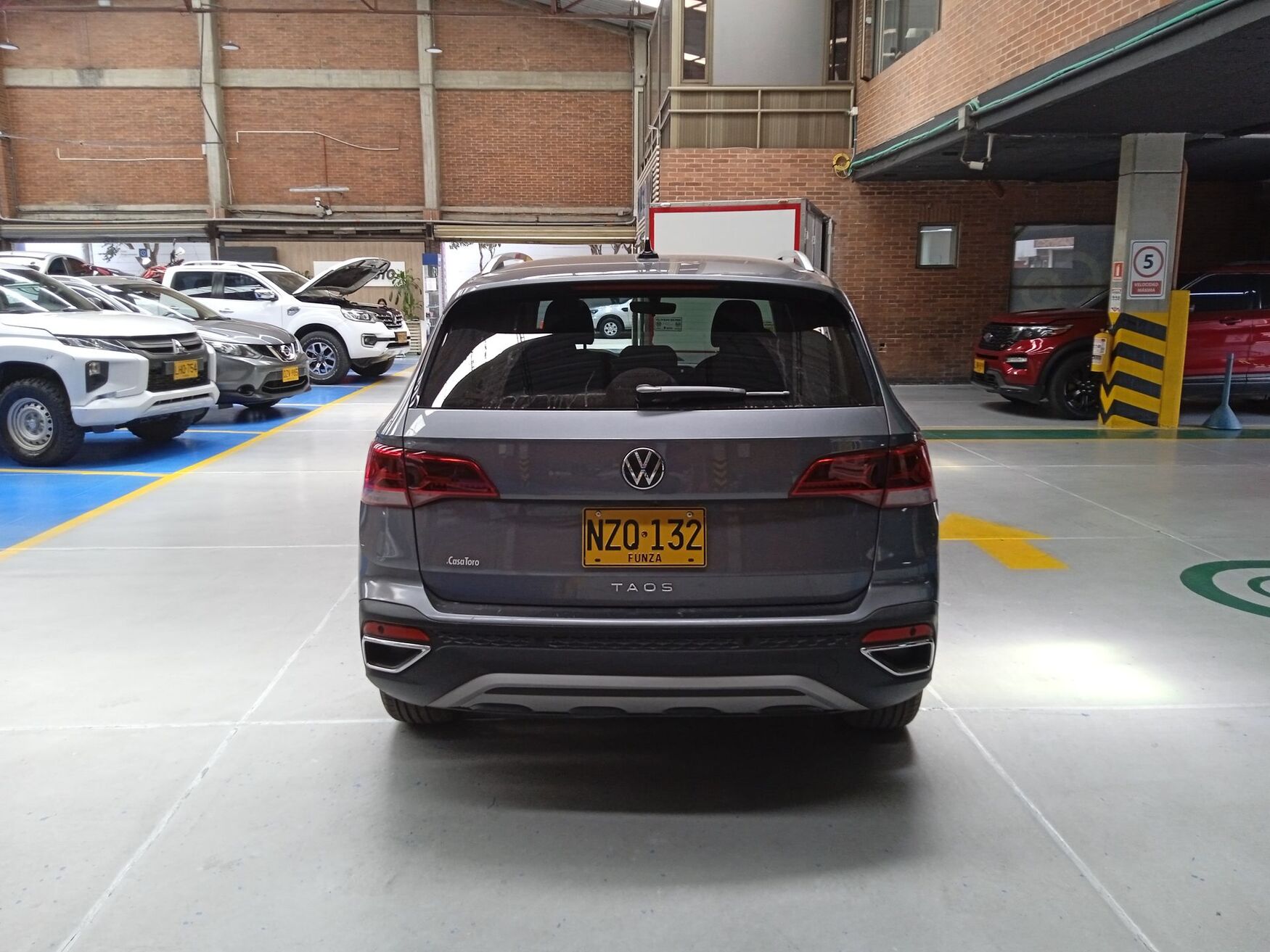 VOLKSWAGEN TAOS 2024