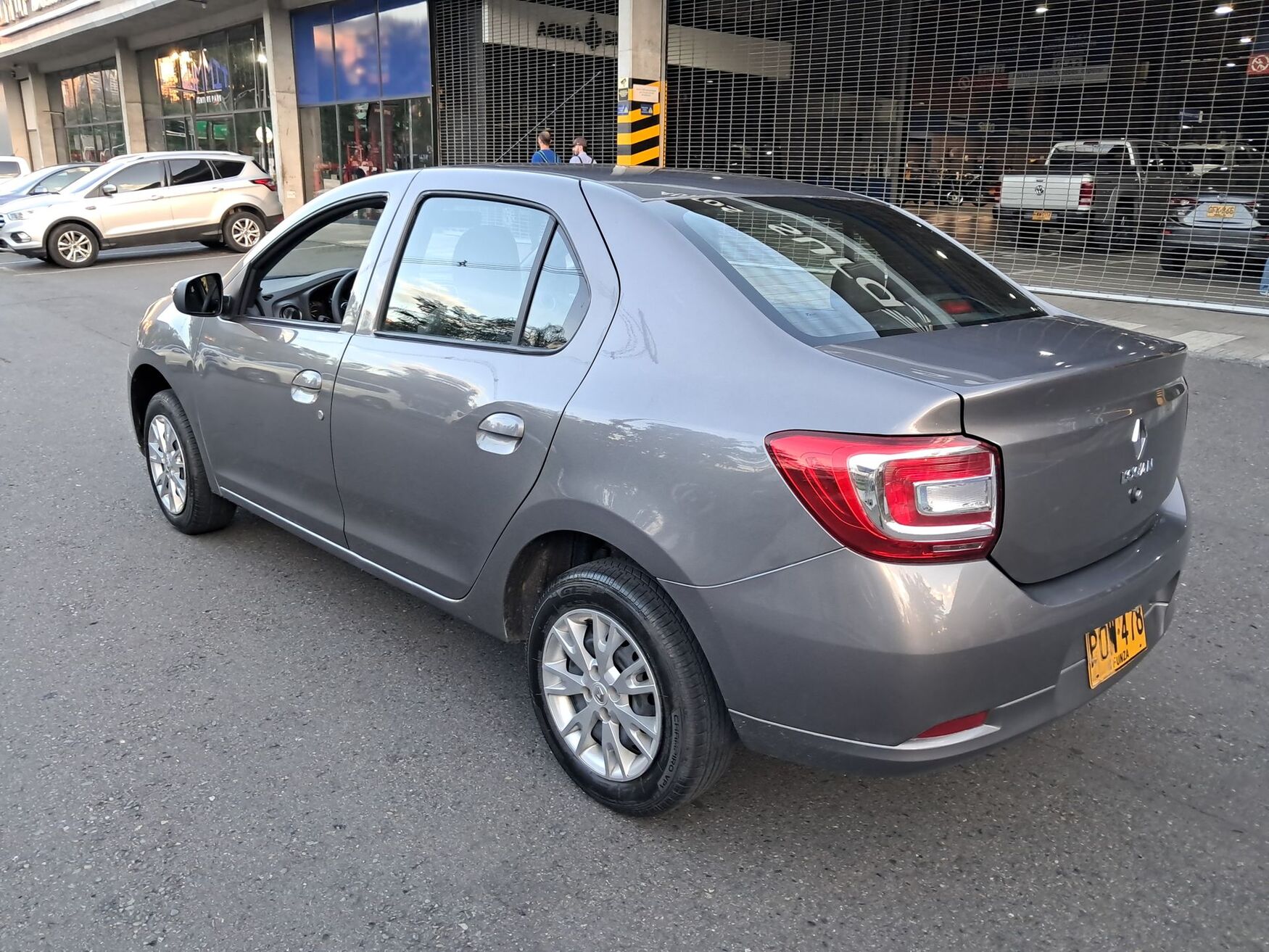 RENAULT LOGAN 2026