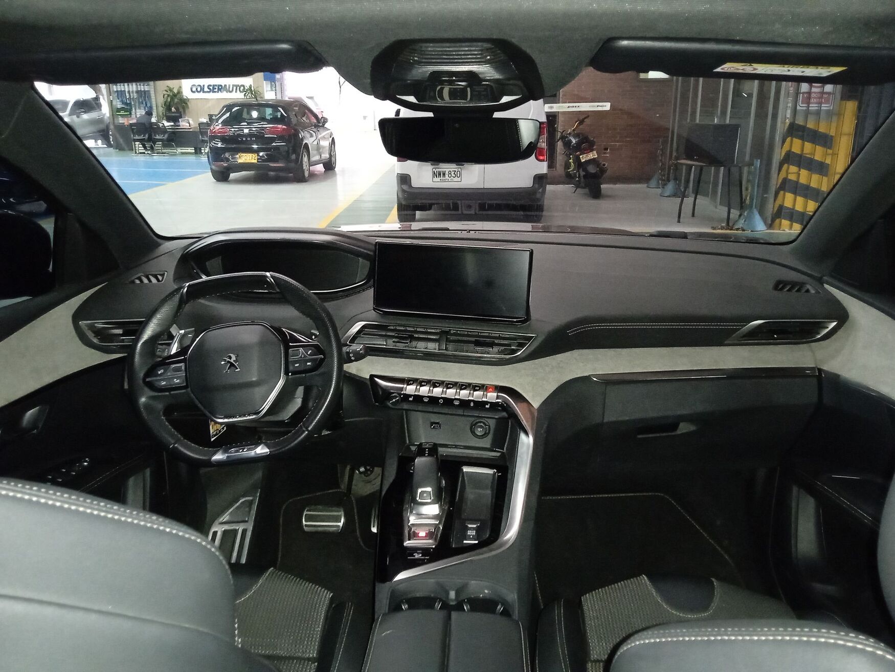 PEUGEOT 3008 2023