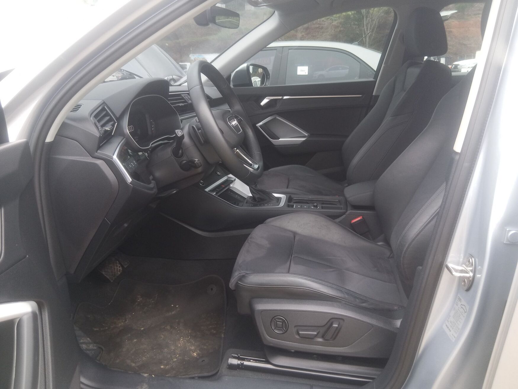 AUDI Q3 2024