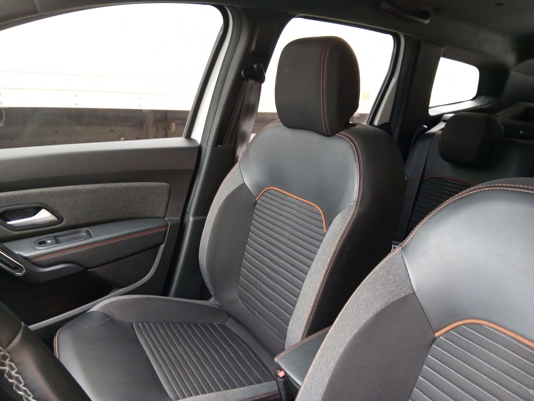 RENAULT DUSTER 2026